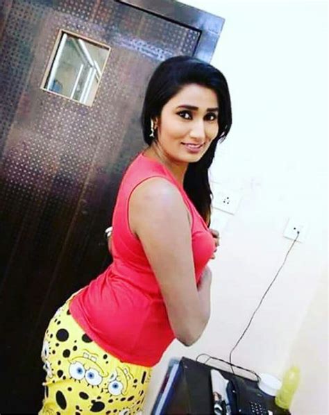 bhabi nude pics|Sexy Indian nude bhabhi photo gallery 